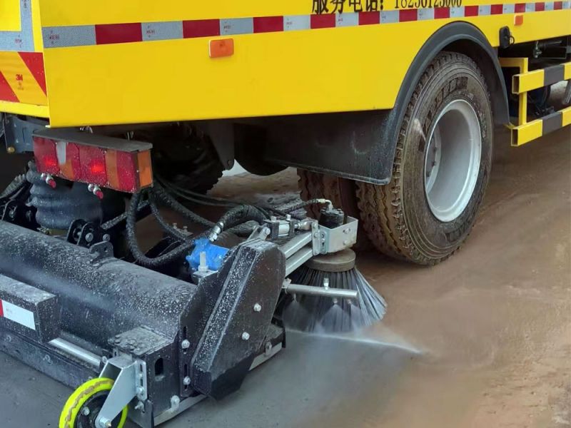 卫辉市拌合站内泥泞高压水清洗作业